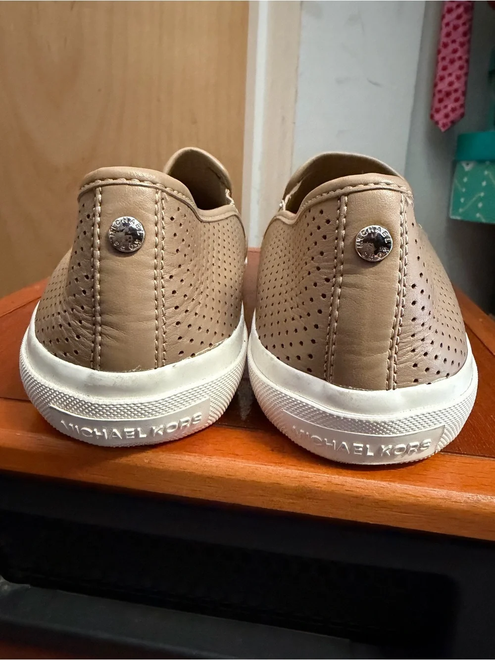 MICHAEL KORS Women’s Perforated Taupe Slip On Sneakers. Size 9.5 US